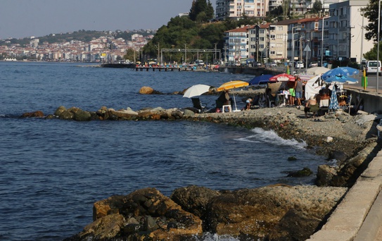 Çınarcık'ta Denize Girmek Yasaklandı