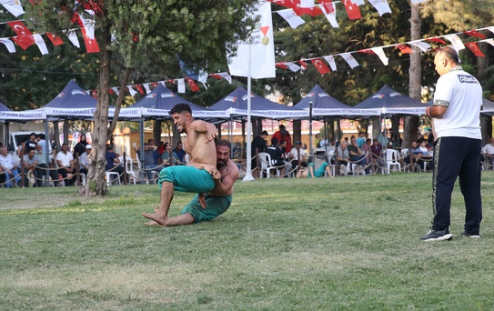 Karakucak Fuar Güreş Festivali Kahramanmaraş'ta