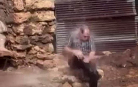 Yağmur Altında Serinlemek