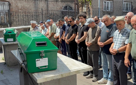 Dede ve Torununun Cenazesi Defnedildi