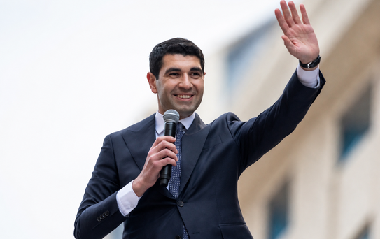 14 ay hapis yatan Avcılar Belediye Başkanı Utku Caner Çaykara tüm suçlamalardan beraat etti