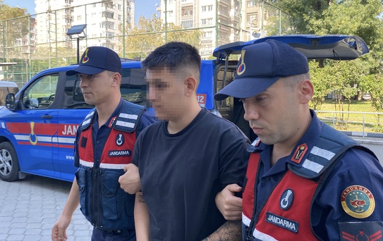 Alacak meselesi kanlı bitti: Bir kişi taşlanarak ağır yaralandı - sondakika.com