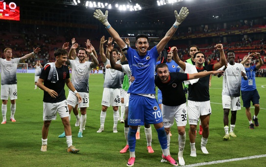 Göztepe'de Kriz: Defans ve Orta Sahada Sakatlıklar