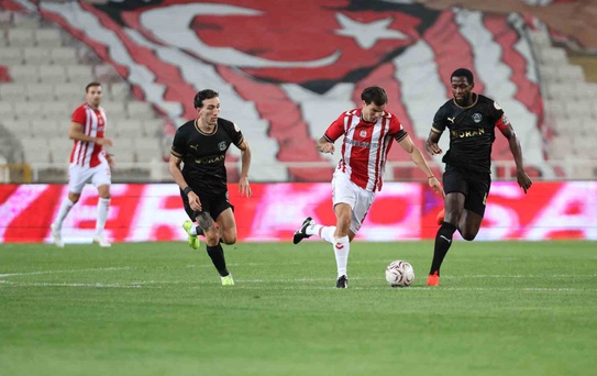 Sivasspor ve Manisa FK 2-2 Beraberlik Tasdıra