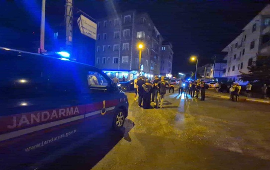Bartın'da Polis Aracı Kaza Yaptı