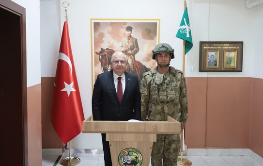 Bakan Güler, Komando Tugayında Denetleme Yaptı