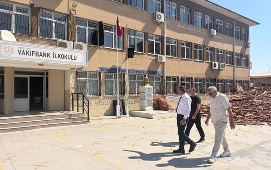 Söke'de Okullarda Tadilat Çalışmaları Devam Ediyor
