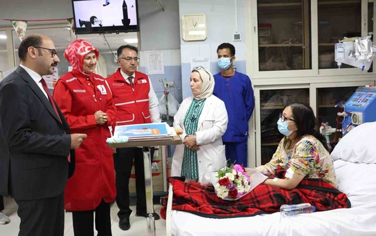 Kızılay Gazze'ye Yardımları Sürdürüyor