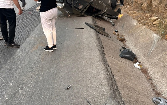 Bilecik'te Otomobil Devrildi, Sürücü Yaralandı