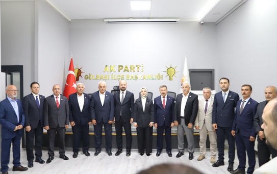 Gölbaşı'nda 6 CHP'li meclis üyesi AK Parti'ye geçti