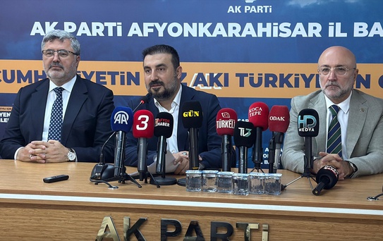 AK Parti Afyonkarahisar'da yeni il başkanı Özgür Kavak göreve başladı