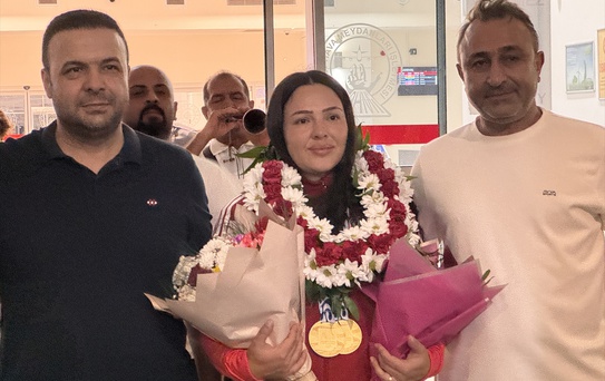 Safiye Temizdemir'e Kahramanmaraş'ta Coşkulu Karşılama