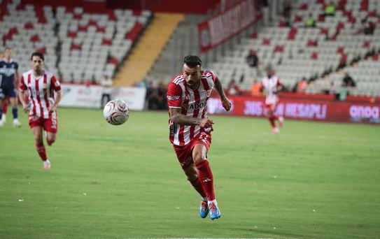 Antalyaspor, Sarıyer'e 2-1 Yenildi