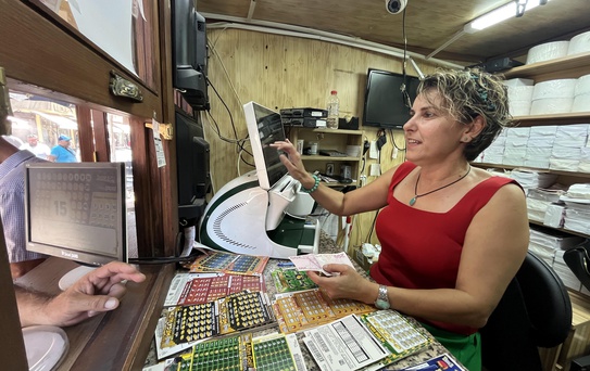Bir il bu olayı konuşuyor! 100 lira verdi, 8 milyon TL kazandı