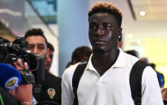 Fenerbahçe, Kojo Peprah Oppong'u İstanbul'da Karşıladı