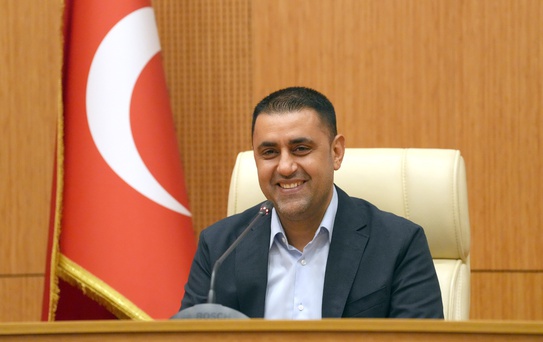 Çukurova Belediye Başkanı Kozay: '30 Ağustos, bağımsızlık tutkusunun zafere dönüştüğü gündür'