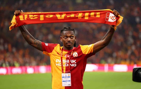 Galatasaray'dan Göztepe'ye 3-2 zafer