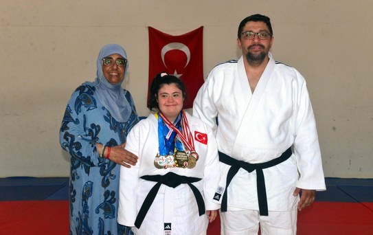 Zeynep Sude Bilginer Dünya Şampiyonu