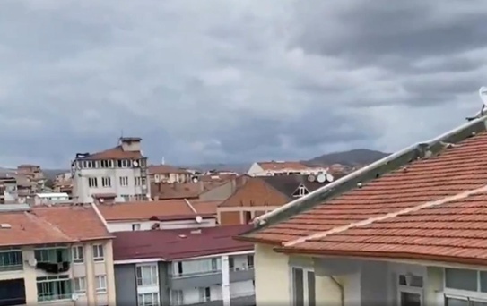 Çorum'da camiden yükselen şarkı şaşkına çevirdi