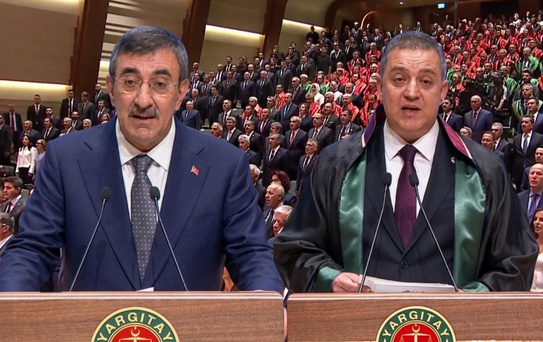Yeni adli yıl başladı! Törende kritik mesajlar