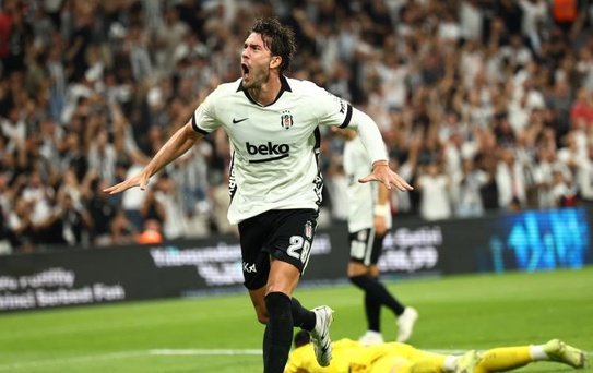 Vlahovic'ten Hat-trick ve Fenerbahçe Derbisi Vurgusu