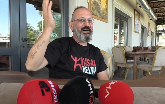 Ünlü müzisyen Özgür Can Öney, baba ocağı Tavşanlı’da çocukluk hatıralarını tazeledi