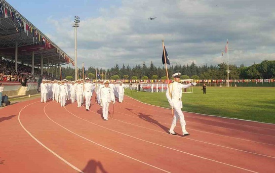 Yalova'da 456 Deniz Astsubayı Mezuniyet Sevinci Yaşadı