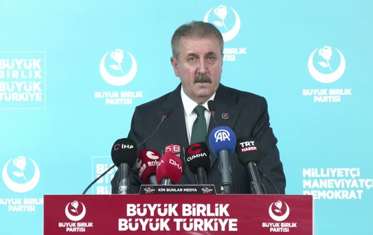 Destici: Kanunla kardeş olunmaz, bin yıldır Kürtlerle kardeşiz; PKK ile değiliz