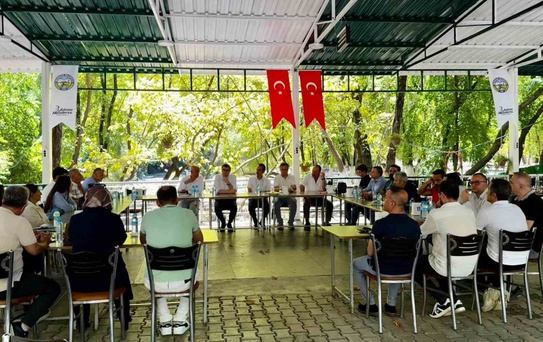 Bozdoğan'da 2026-2027 dönemi öncesi okul müdürleri piknik alanında toplandı; eğitim hazırlıkları masaya yatırıldı