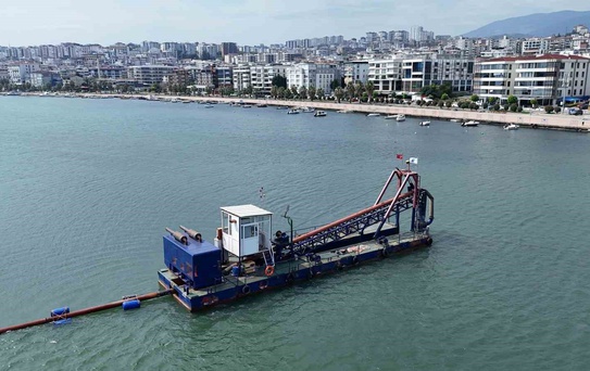 Kurupelit Yat Limanı’ndaki yosunlaşma ve koku problemine çözüm