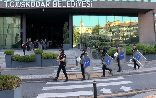 Üsküdar Belediyesi'ne yeni operasyon: Başkan Yardımcıları gözaltına alındı