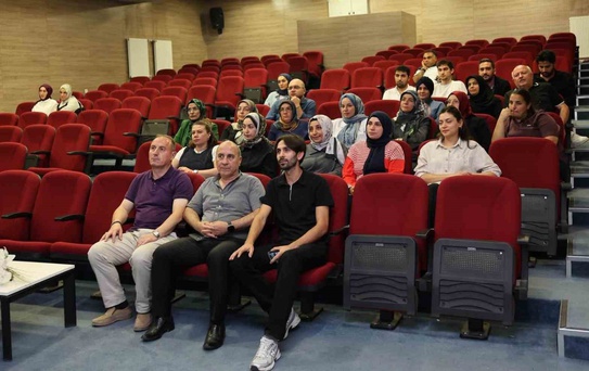 Bayburt'ta sağlık çalışanlarına liderlik eğitimi verildi