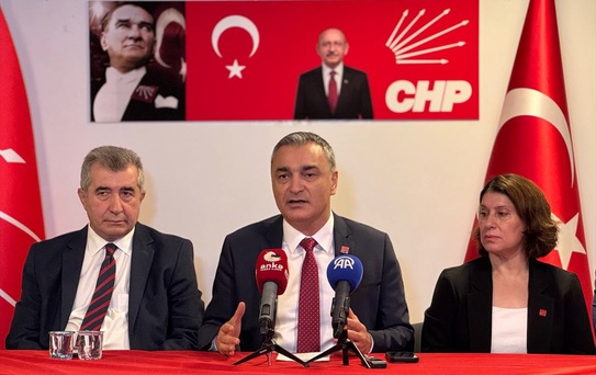 Üsküdar'da CHP'li başkan yardımcıları gözaltında, Sarı'dan 'seçim ayarlı' suçlaması
