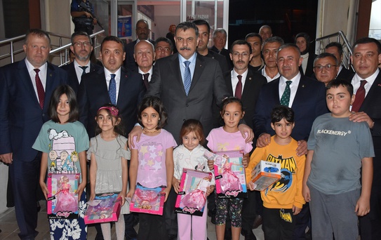 İçişleri Bakanı Çiftçi, Bilecik Yenipazar'da temaslarda bulundu