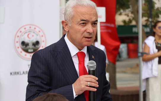 Kırklareli'nde sağlıklı yaşam yürüyüşü düzenlendi, Vali Turan halkı aşı ve taramaya çağırdı