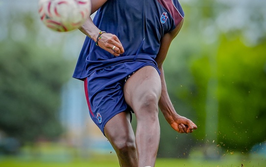 Trabzonspor, Papara Park'ta Gençlerbirliği maçı hazırlıklarına Çimşir yönetiminde devam etti