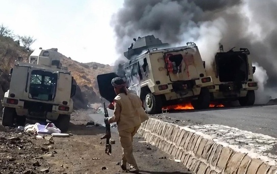 Yemen ordusu Taiz'de stratejik Tebbe el-Hazzan mevzisini Husilerden geri aldı