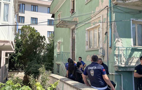 Konya Meram'da koku paniği, Evi basılan yaşlı kadın pencereden seslendi