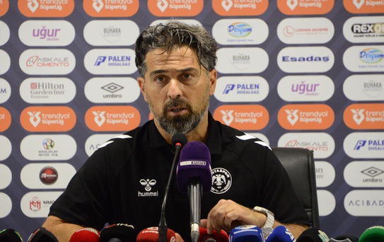 İlhan Palut: Erzurumspor maçındaki görüntü için hazırlayamamışım