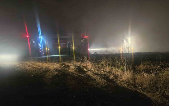Antalya Serik'te sazlık alanda çıkan yangın kontrol altına alındı, 3 dönüm alan zarar gördü
