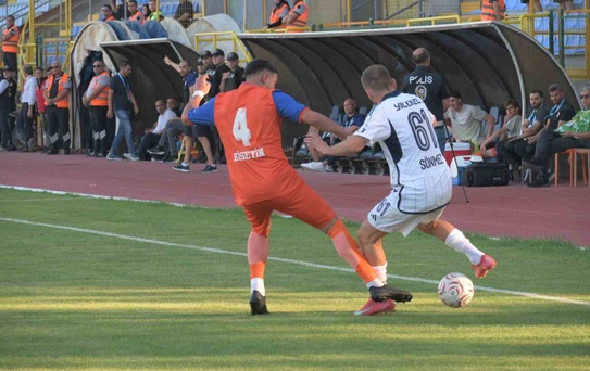 Kütahyaspor, 2. Lig'de İskenderunspor'u 4-1 yenerek sezona galibiyetle başladı