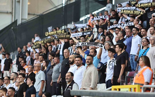 Altay, sahasında Denizli İdmanyurdu ile 1-1 berabere kalarak sezona başladı