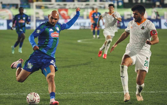 Çaykur Rizespor, Ariss'in kendi kalesine attığı golle Alanyaspor'a 1-0 mağlup oldu