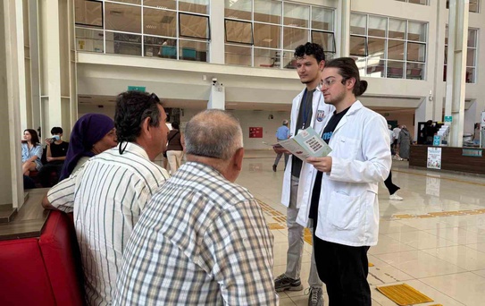 Halk Sağlığı Haftası'nda Muğla Eğitim ve Araştırma Hastanesi'nde farkındalık standı kuruldu