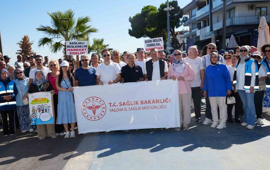 Yalova Çiftlikköy'de sağlıklı yaşam için yürüyüş düzenlendi, broşür dağıtıldı