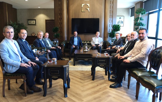 AK Parti Tokat milletvekilleri ve il başkanı TOGÜ Rektörü Yılmaz'ı ziyaret etti