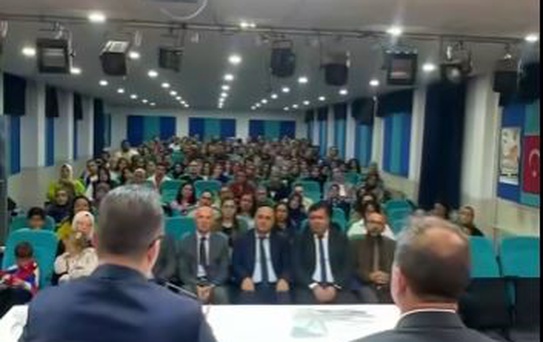 Ardahan Valisi Yamlı, yeni eğitim yılı öncesi öğretmenlerle buluştu