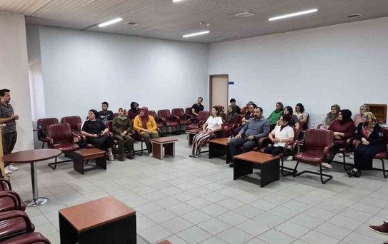 Bilecik Huzurevi personeline alzheimer ve demans eğitimi verildi