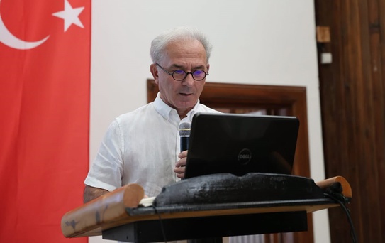Çivril'de Beycesultan kazıları konferansı düzenlendi, tekstil bulguları öne çıktı