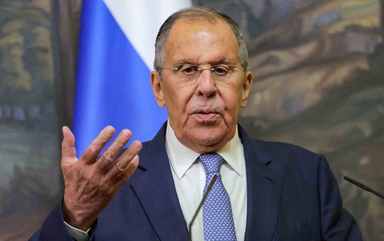 Lavrov: Zelenskiy görüşmek istiyorsa Moskova'ya gelebilir